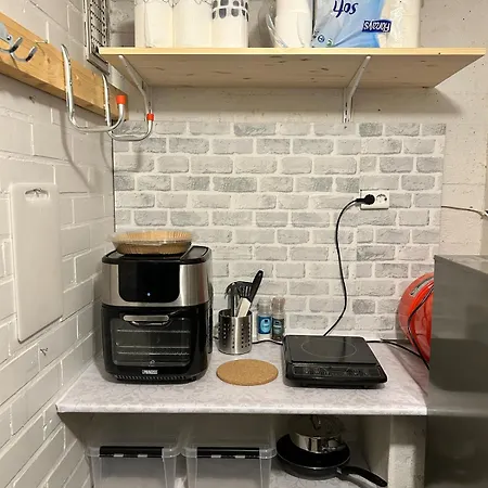 Apartment Spacious In A Row House For 1-5 Person